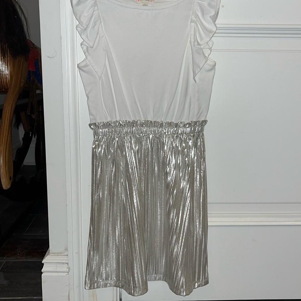 White cotton dress with gold metallic bottom